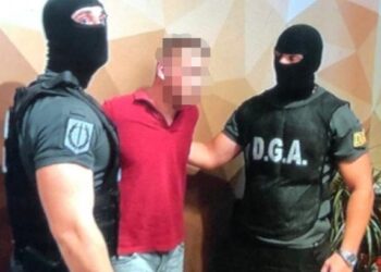 Un erou din incendiul de la Colectiv, fost pompier voluntar, a fost arestat pentru că ar fi prins în flagrant când primea mită