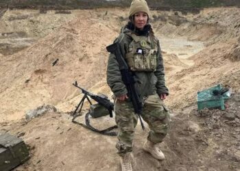 O fostă parlamentară din Norvegia, medic pe câmpul de luptă din Ucraina. Tânăra s-a înrolat în Legiunea Internațională de voluntari care luptă împotriva rușilor