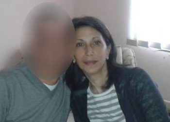 Educatoare din Suceava, acuzată că a abuzat sexual trei copile, a picat testarea poligraf. Motivul invocat de ea este că a emoționat-o întrebarea: „Când te priveşti în oglindă, ce vezi, având în vedere ce ai făcut?”