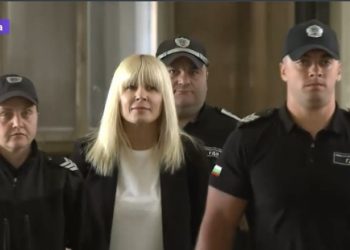 Elena Udrea încearcă să scape de condamnarea la șase ani de închisoare și nu vrea să fie audiată de judecătorii români