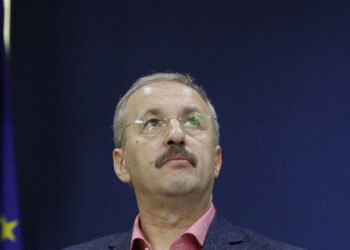 Ministrul Apărării Naționale, Vasile Dîncu, despre avionul care a intrat ilegal în spațiul aerian din România: O „lebădă neagră”, un incident mai degrabă ciudat