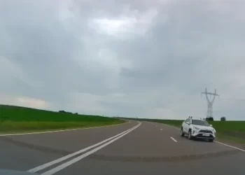 Suceveancă pericol public amendată cu 870 de lei pentru că a condus pe sensul opus de mers pe între Cumpărătura și Bunești