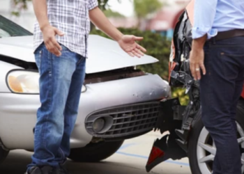 Accident rutier produs de un șofer beat pe strada Calea Unirii din Suceava