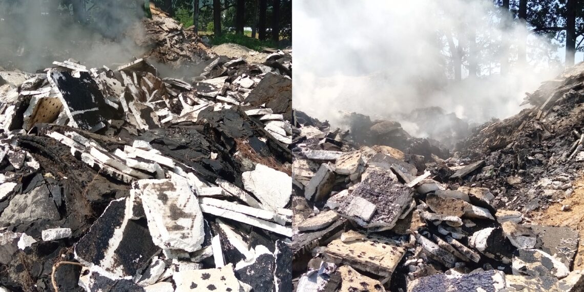 Garda de Mediu Suceava i-a făcut plângere penală unei firme din Gura Humorului, care a incendiat deșeuri din carton asfaltat și polistiren
