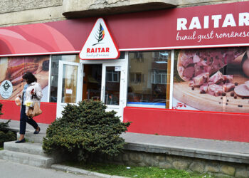 Spargere la un magazin Raitar din Fălticeni. Hoții au furat 200 de lei
