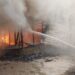 FOTO Incendiu la o gospodărie din satul Budeni, din cauza unui scurtcircuit