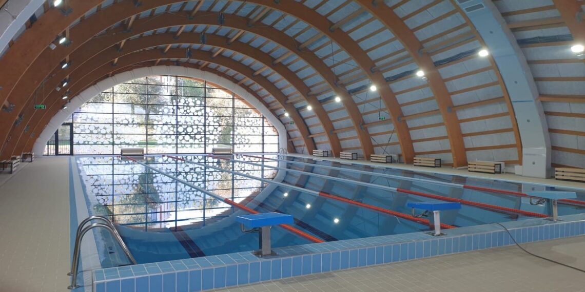 Trei bazine de înot vor fi construite la Vatra Dornei, cu 9 milioane de euro. Mâine se va semna proiectul privind realizarea acestora