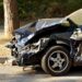 Un individ beat din Frătăuții Noi s-a oprit cu mașina în autoturismul cumnatei sale