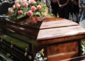 Un bătrân a murit la o înmormântare, pe raza localității Gura Putnei