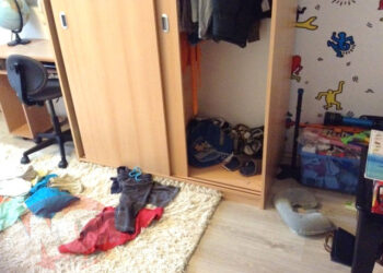 Dosar penal pe numele unui bărbat din Frasin ce a intrat în casa unui concetățean și i-a cotrobăit prin dulapuri căutând ceva de furat