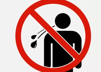 Un botoșănean a sunat la 112 după ce a încasat o palmă peste față pentru că a scuipat pe terasa restaurantului Millegusti din Rădăuți