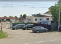 O tânără de 23 de ani, angajată la fabrica de produse lactate Bucovina, a ajuns la spital după ce și-a ars fața cu acid sulfuric