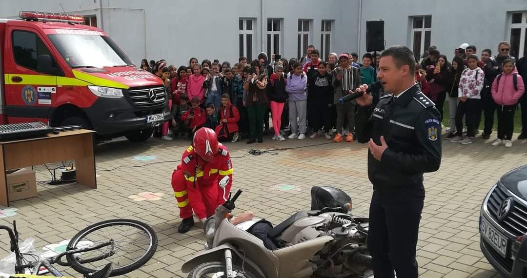 Polițiștii suceveni au informat peste 5.000 de tineri cu privire la respectarea legislației rutiere