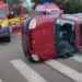 FOTO Accident rutier în zona Serpentinelor din Suceava. O mașină condusă de o femeie s-a răsturnat