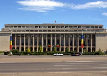Guvernul va oferi ajutoare de urgență de peste 900.000 de lei pentru sprijinirea a 218 familii și persoane singure, cu probleme sociale grave. Mai multe familii din Suceava vor beneficia de aceste ajutoare