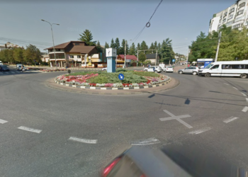 VIDEO Regulile de circulație s-au modificat în sensul giratoriu din cartierul Burdujeni