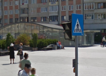 Telefonul unui bărbat a fost furat în apropierea magazinului Vodafone, din centrul Sucevei