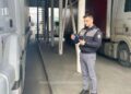 Polițiștii de frontieră din Siret l-au prins pe un ucrainean, șofer de camion, cu permis de conducere fals