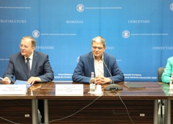 Ministrul Investițiilor a semnat contractele de finanțare pentru renovarea a două mănăstiri și două biserici de lemn din județul Suceava