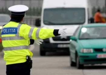 Polițiștii au identificat doi pirați rutieri și un șofer care transporta marfă fără a avea licență, în doar două ore