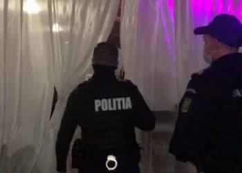 Echipaje canine și peste 100 de polițiști suceveni caută droguri la petrecerile și evenimentele sociale din acest weekend, cu ocazia Halloween