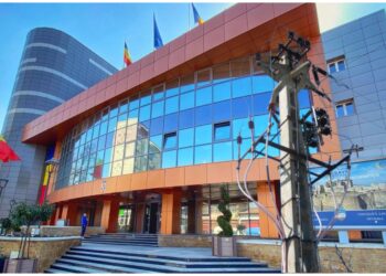 Primăria Suceava plătește peste 213.000 de euro pentru „racord 20 kV cu cablu de medie tensiune până la 1.000 metri liniari”