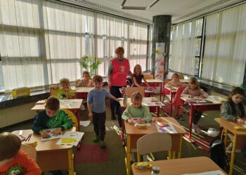 Povestea educatoarei din Donețk, refugiată în România, care îi pregătește de școală pe copiii ucraineni din Suceava: ”Despre acest stat nu știam nimic. Cunoșteam doar că se învecinează cu Ucraina”