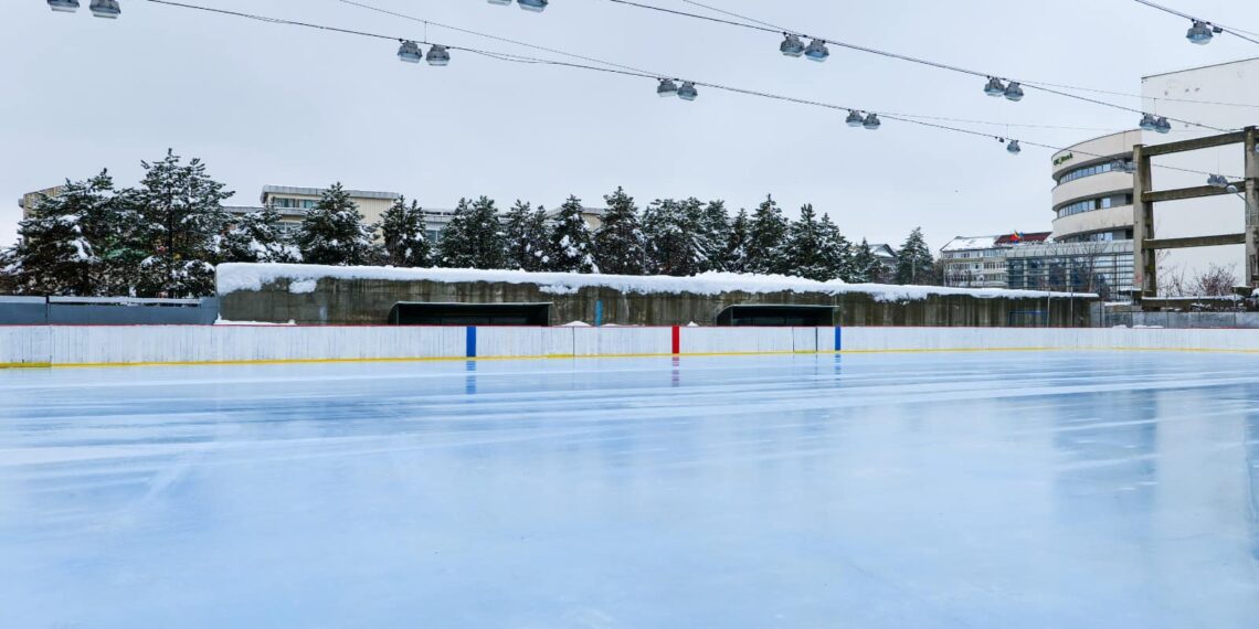 Patinoarul Artificial Municipal din Suceava se redeschide de luni, 28 noiembrie