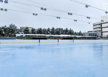 Patinoarul Artificial Municipal din Suceava se redeschide de luni, 28 noiembrie