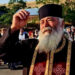 Calistrat Chifan, preotul bătăuș, a fost alungat de la Mănăstirea Dragomirna de către ÎPS Pimen din cauza dezbinării și vrajbei provocate: ”A bătut un cal până l-a ucis”