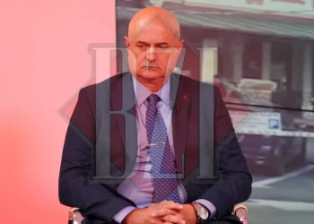 Șeful Biroului Vamal Iași a fost plasat în arest la domiciliu. Acesta și-a mutat averea pe numele copiilor