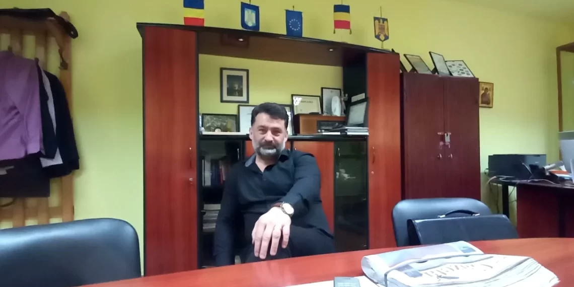 Fostul director al Penitenciarului Baia Mare, reținut pentru că ar fi agresat-o fizic pe o angajată care nu i-a acceptat avansurile sexuale