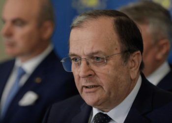 Președintele CJ Suceava, Gheorghe Flutur, îi va premia cu câte 15.000 de lei pe cei șase canotori suceveni medaliați cu aur la Campionatul Mondial de Canotaj