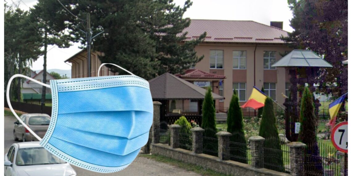 Primăria Vadu Moldovei a cumpărat măști chirurgicale pentru Școala Gimnazială 1 din localitate, cu circa 20.000 de euro