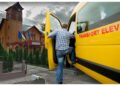 Primăria Șcheia plătește circa 14.000 de euro pentru transportul elevilor pe ruta Sfântu Ilie – Șcheia, pentru lunile noiembrie și decembrie