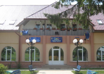 Primăria Valea Moldovei plătește peste 100.000 de euro pentru ”modernizare drum de interes local OB 9”