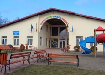 Primăria Dumbrăveni plătește aproape 15.000 de euro pentru servicii de pictură murală la Grădinița ”Dumbrava Minunată”