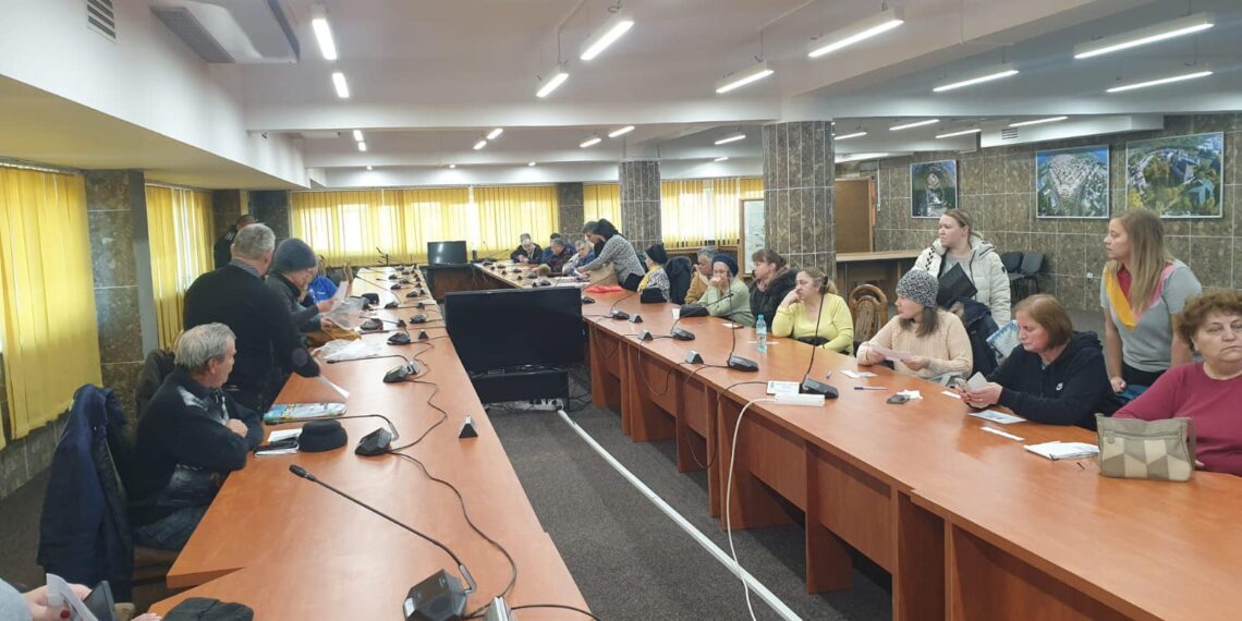 Primăria Suceava oferă câte 25.000 de lei proprietarilor locuințelor avariate în urma exploziei devastatoare din Burdujeni