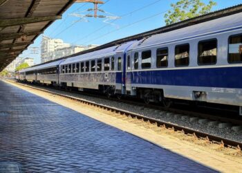 Trenul Intercity Suceava – București s-a stricat în ziua inaugurării
