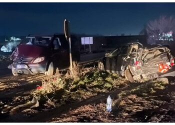 FOTO Un șofer beat a produs un accident rutier în apropierea benzinăriei Lukoil de la intrarea în satul Românești