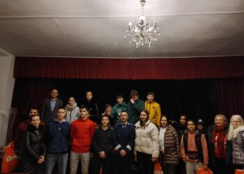 IPJ Suceava a desfășurat acțiunea ”Sărbătoarea Nașterii Domnului Iisus Hristos aduce mângâiere”, pentru sprijinirea copiilor din centrele de plasament și din familii defavorizate