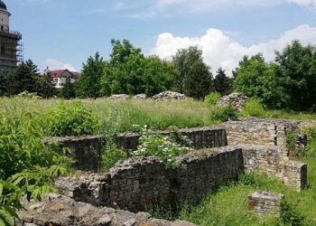 Primăria Suceava plătește aproape 200.000 de euro pentru servicii de prospectare științifică și arheologică pentru proiectul ”Reabilitare Curtea Domnească”