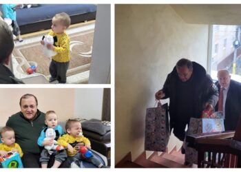 Ședință foto cu o familie de cvadrupleți, de Moș Nicolae. Președintele CJ Suceava și primarul din Șcheia au oferit cadouri și speranțe