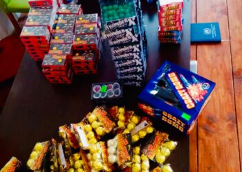 Jandarmii suceveni au confiscat peste 400 de materiale pirotehnice, comercializate ilegal în zona Rădăuți
