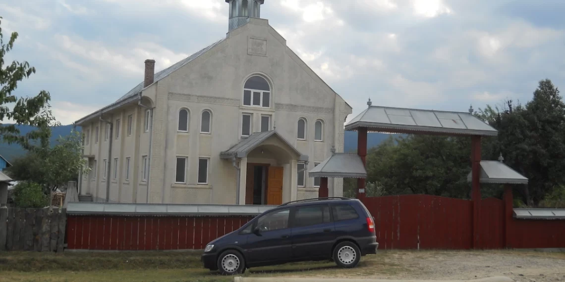 Primăria Cacica a plătit circa 47.000 de euro pentru amenajarea parcării de la Biserica Penticostală din Pârteștii de Sus