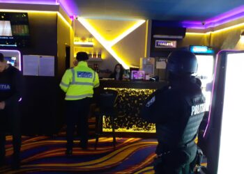 Razie a polițiștilor în sălile de jocuri de noroc și pub-urile de pe raza orașului Gura Humorului