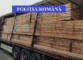 Cherestea confiscată de polițiști și ansamblu de vehicule indisponibilizat după un control în trafic