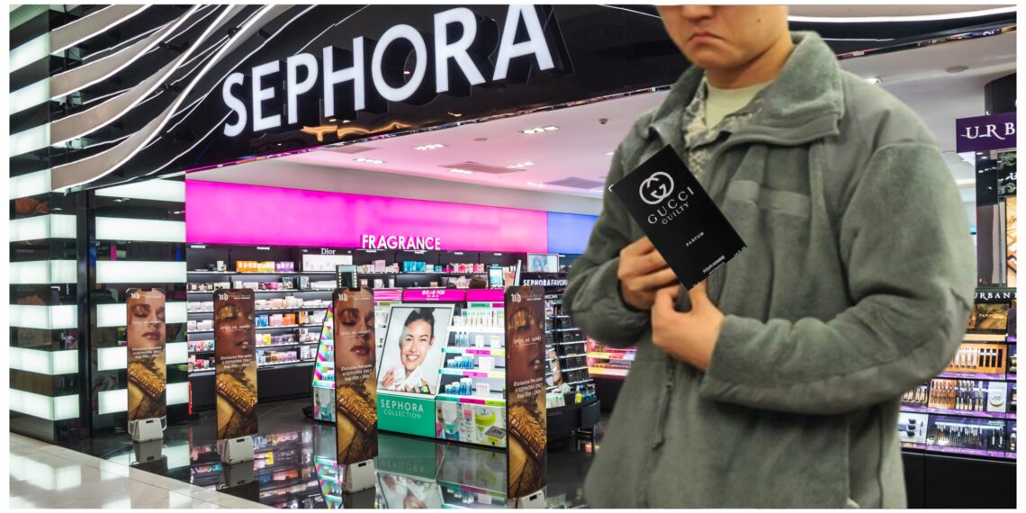 Un tânăr de la țară a dat de bucluc după ce a furat un parfum Gucci din magazinul Sephora din incinta Iulius Mall Suceava