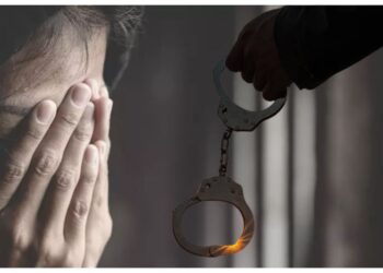 Gruparea de proxeneți care obligau minore să întrețină relații sexuale cu mai mulți bărbați pe noapte au scăpat basma curată