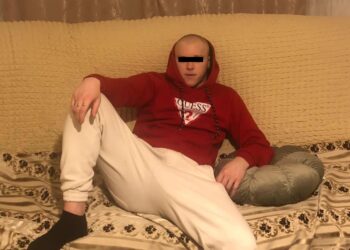 Trei ani de închisoare cu suspendare pentru un tânăr pasionat de furturi din magazine și devastări de mașini la beție. Individul s-a răcorit câteva luni în arest, după ce aproape jumătate de an și-a făcut de cap prin oraș